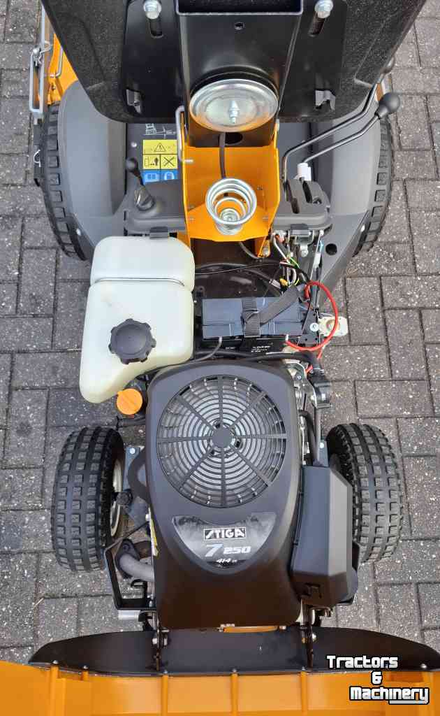 Ride-on mower Stiga VILLA 12