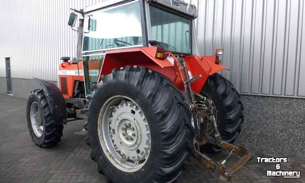 Tractors Massey Ferguson 2680 4WD