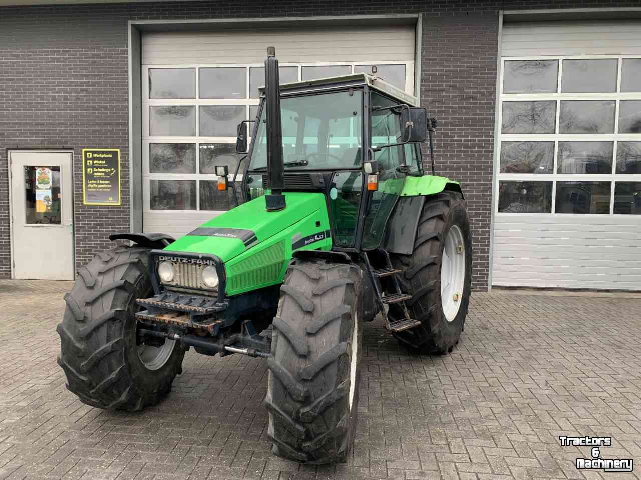 Tractors Deutz-Fahr Agroxtra 4.57