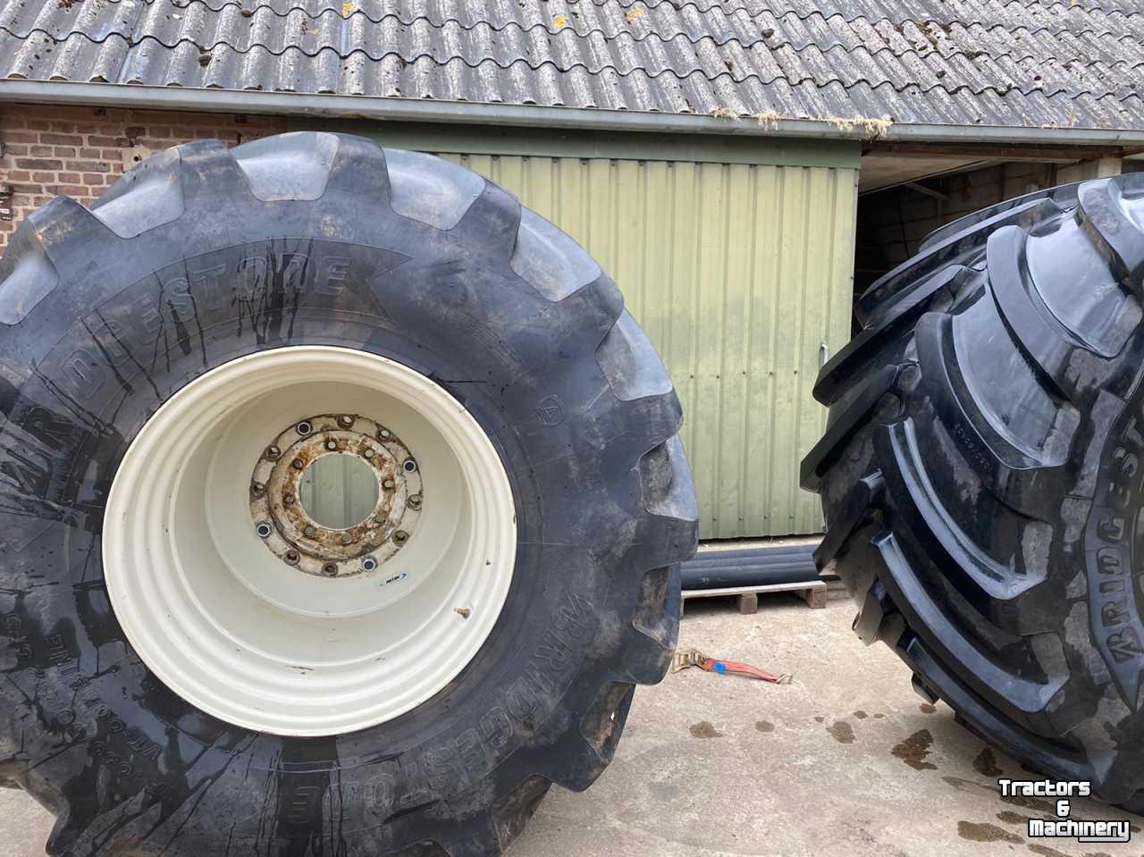 Wheels, Tyres, Rims & Dual spacers Bridgestone IF1050/50R32 DEMO!!!!!!