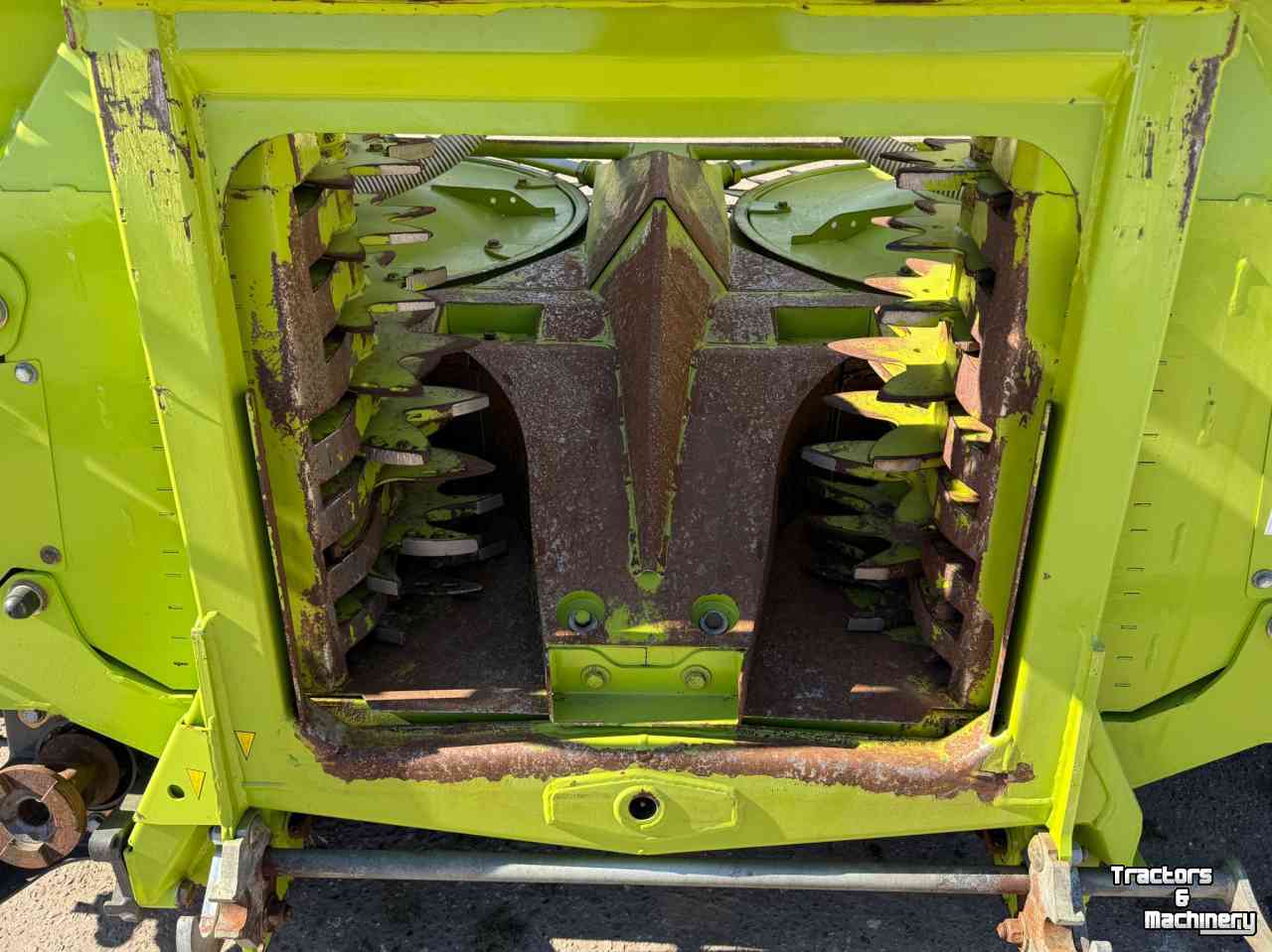 Cornhead Claas Orbis 450 2018 6 rijer maisbek