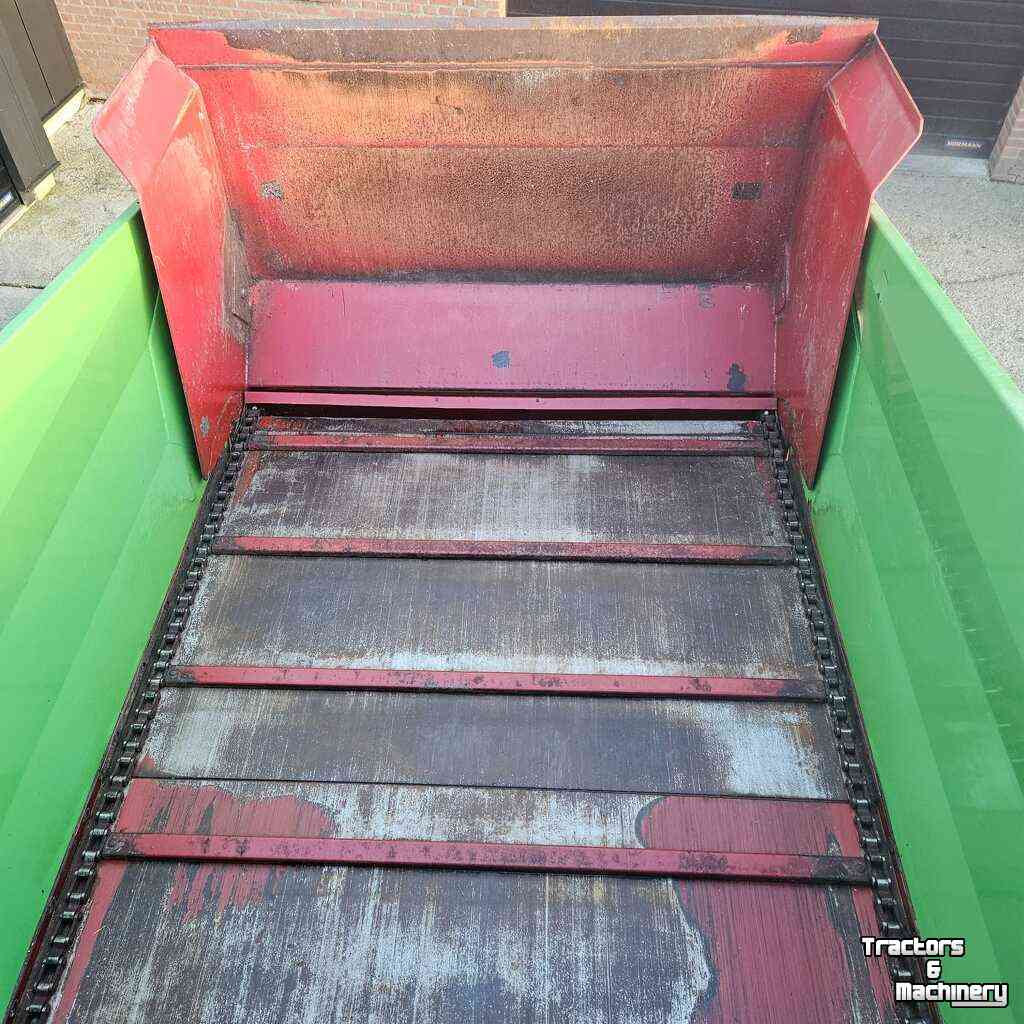Silage-block distribution wagon Strautmann BVW 801