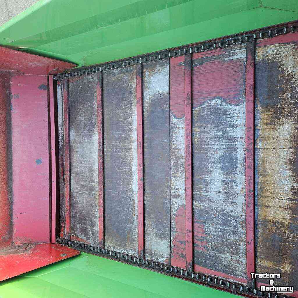 Silage-block distribution wagon Strautmann BVW 801