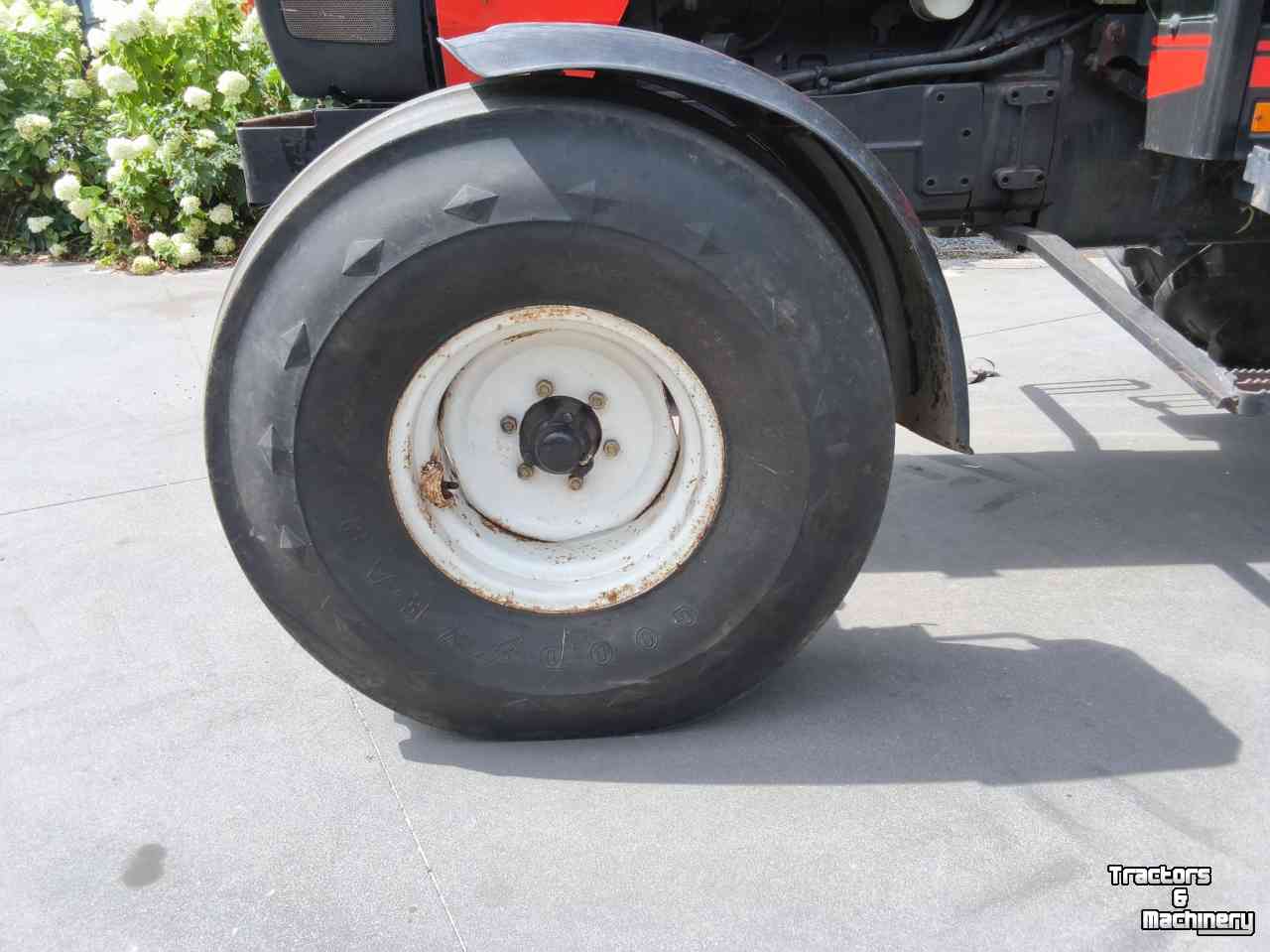 Tractor Valtra 800