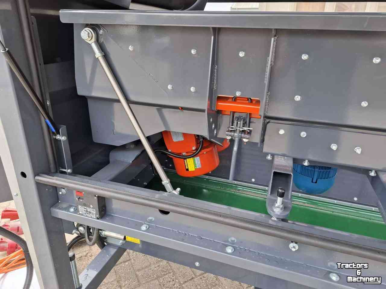 Other conveying equipment and accessories  Michalak nieuwe uienafstaarters