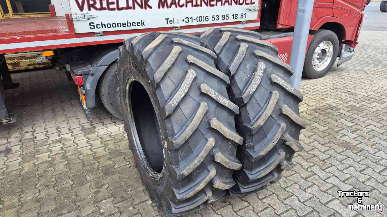 Wheels, Tyres, Rims & Dual spacers Trelleborg 480/70R30 TM700 met 32mm