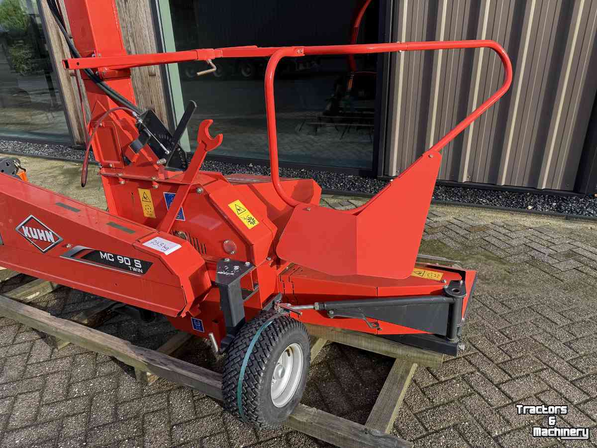 Forage-harvester Kuhn MC 90s