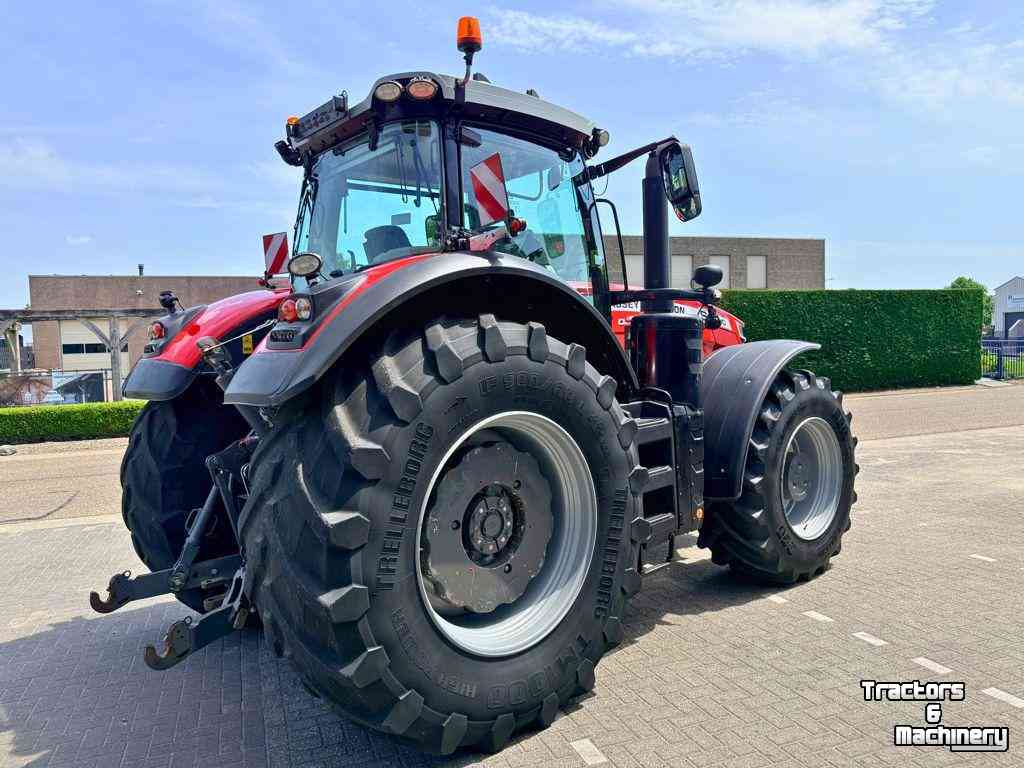 Tractor Massey Ferguson 8740S Stage V