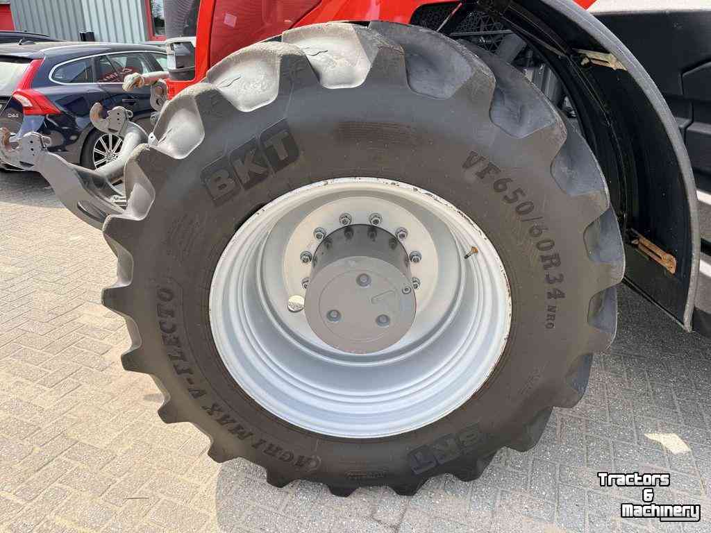 Tractor Massey Ferguson 8740S Stage V