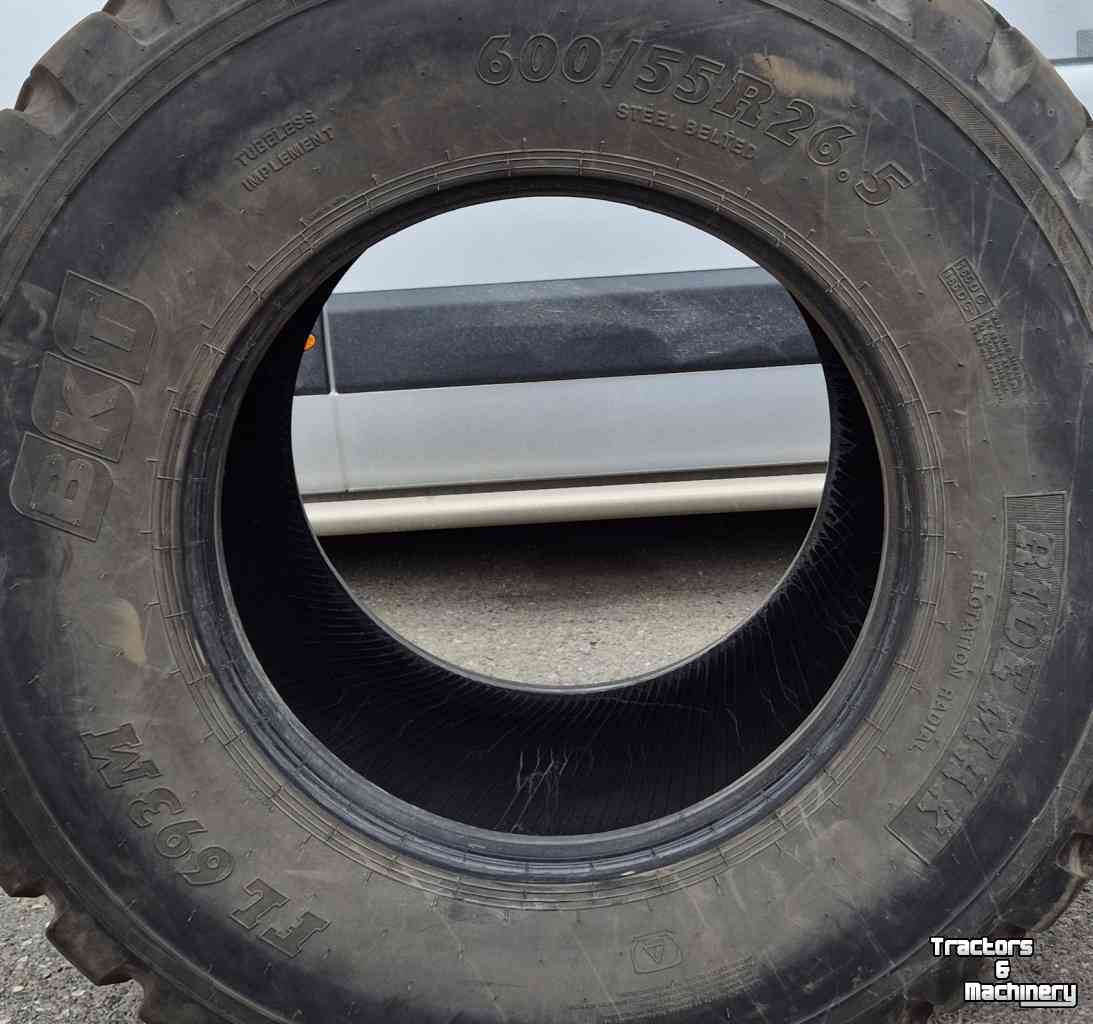 Wheels, Tyres, Rims & Dual spacers BKT 600/55R26,5 BKT RIDMAX FL693M