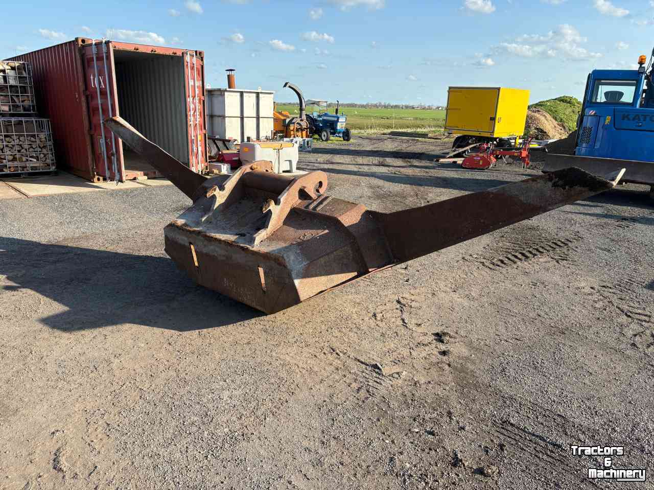 Trapezoidal buckets  Taludbak Vleugelbak CW30