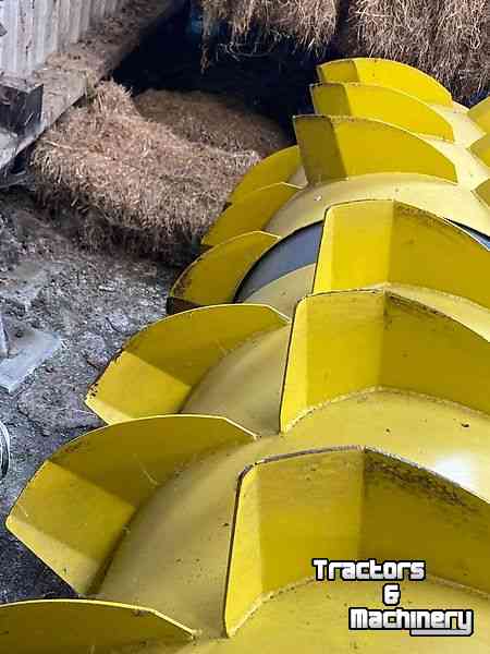 Silage spreader  Kuilverdeler