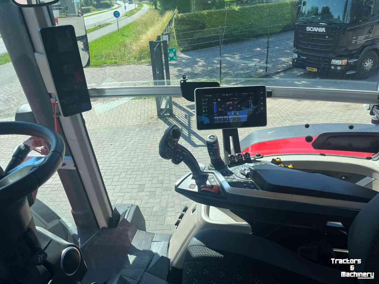 Tractor Massey Ferguson 8S.285 Dyna VT