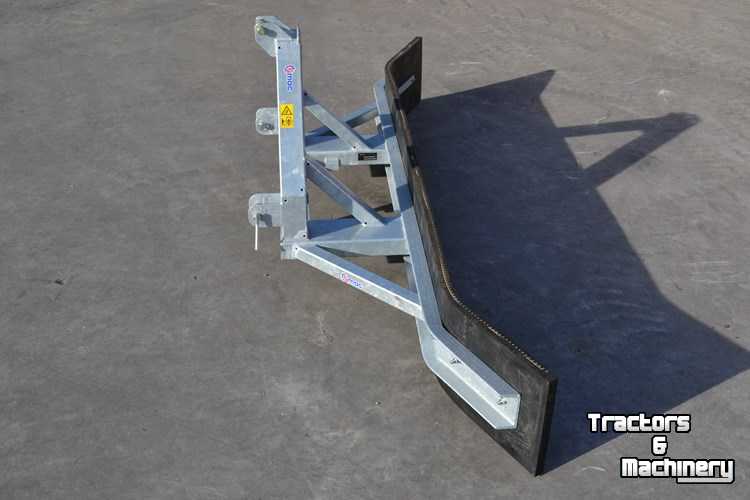 Rubber yard scraper Qmac RUBBERSCHUIF 2.70 ZWAAR
