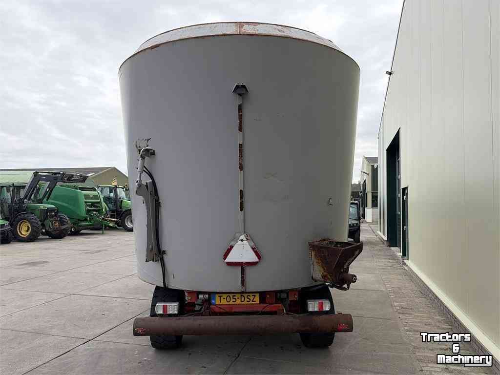 Self-propelled feed mixer Mutti Rollercar Classic 21 Voermengwagen