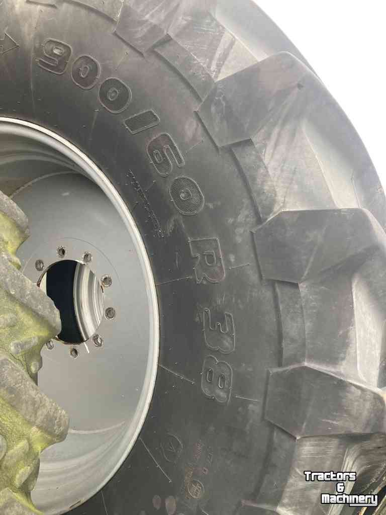 Wheels, Tyres, Rims & Dual spacers Trelleborg 900/60 R38