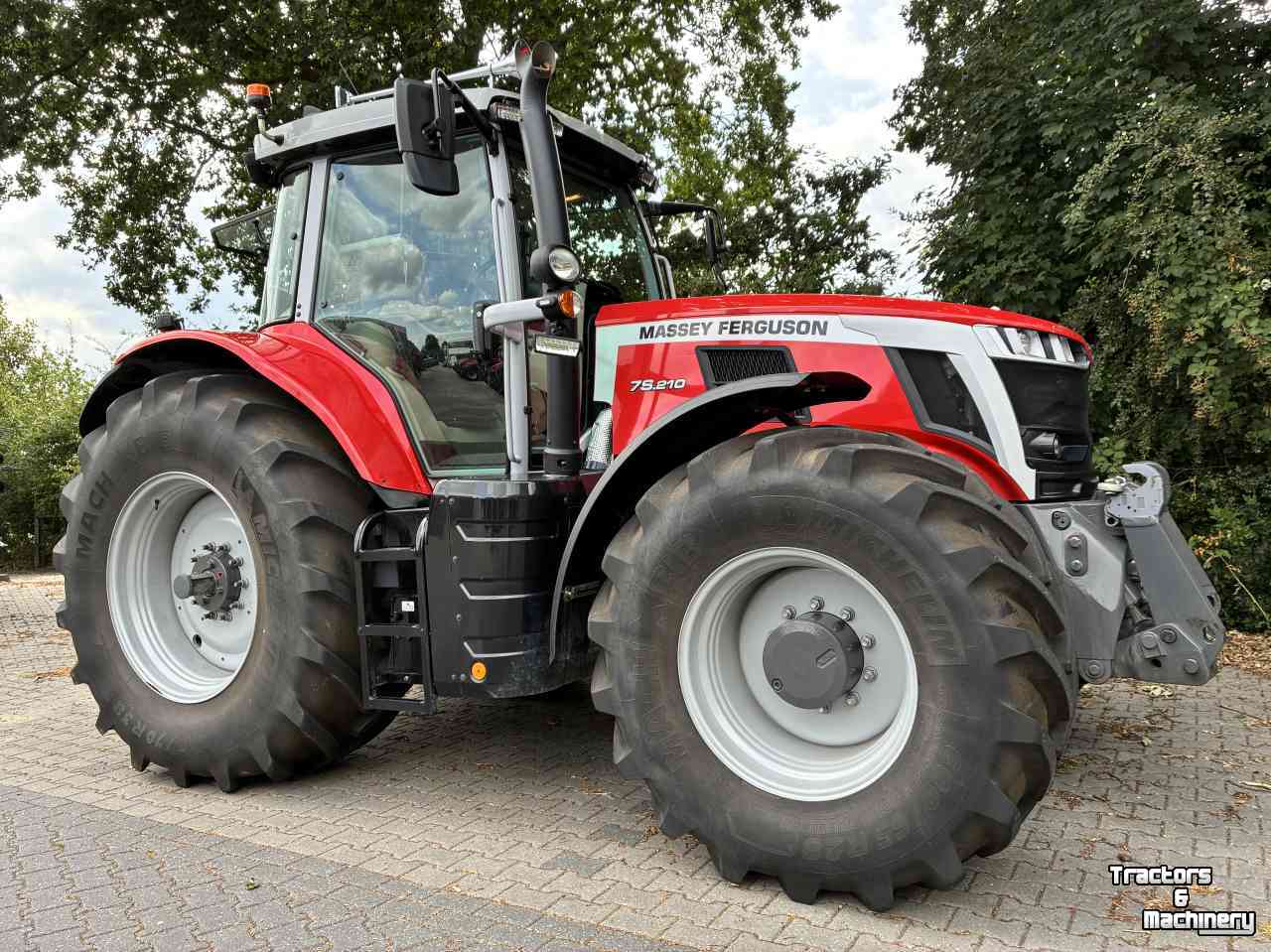 Tractor Massey Ferguson 7S.210 Dyna-VT Exclusive