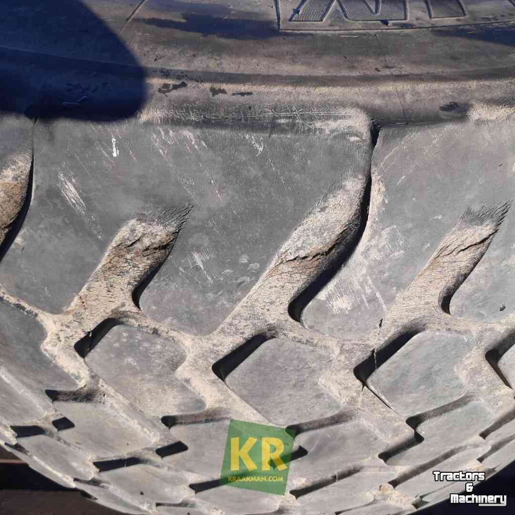 Wheels, Tyres, Rims & Dual spacers Michelin 710/50R26.5 Cargo