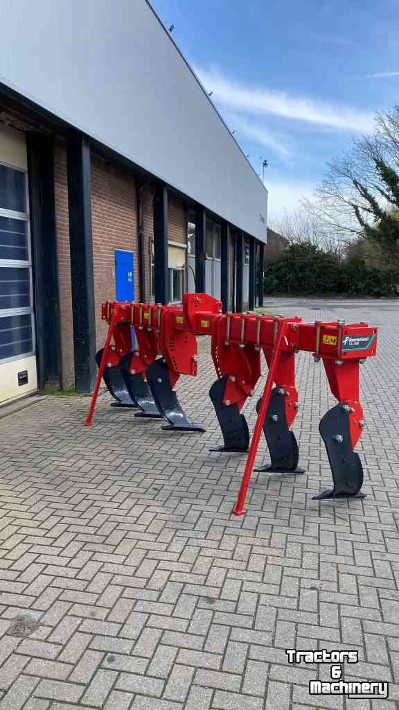 Deep subsoiler Kverneland CLI 640