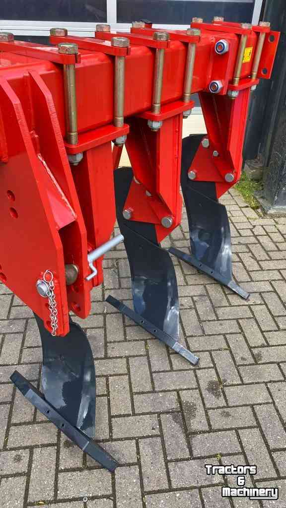 Deep subsoiler Kverneland CLI 640