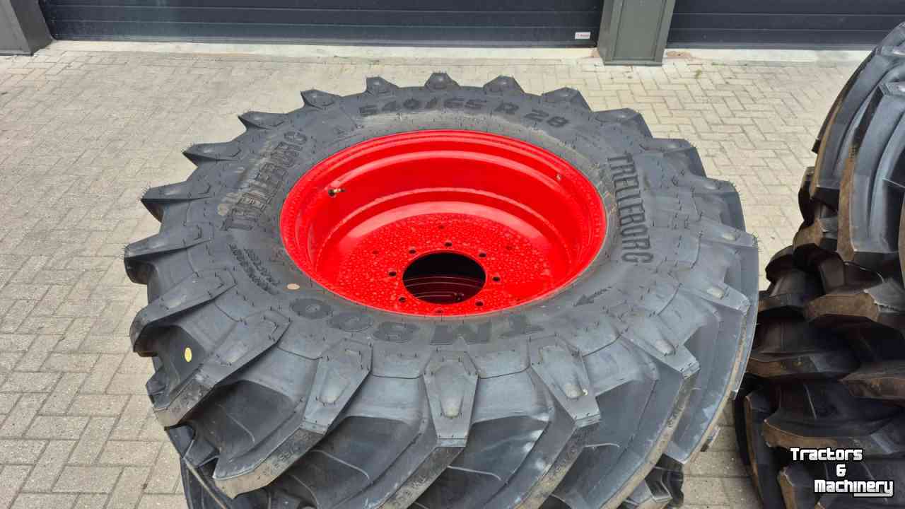 Wheels, Tyres, Rims & Dual spacers Trelleborg 540/65R28 NEW 100% + 650/65R38 NEW 100%