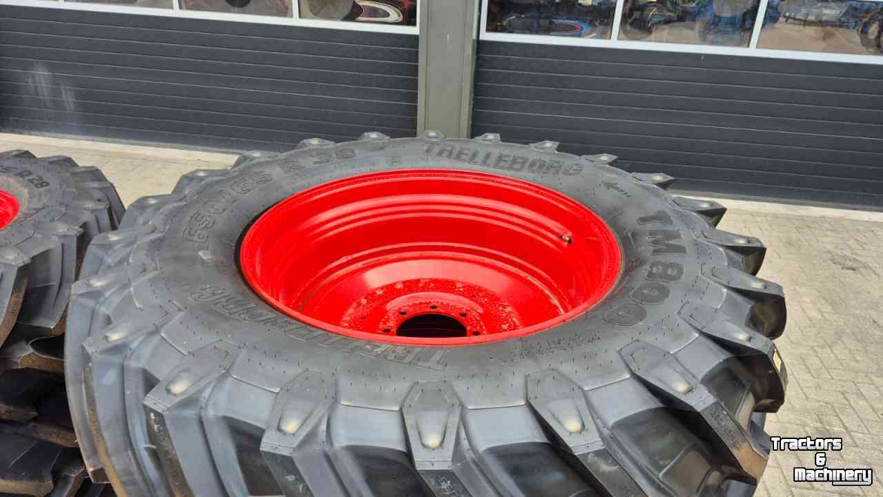 Wheels, Tyres, Rims & Dual spacers Trelleborg 540/65R28 NEW 100% + 650/65R38 NEW 100%
