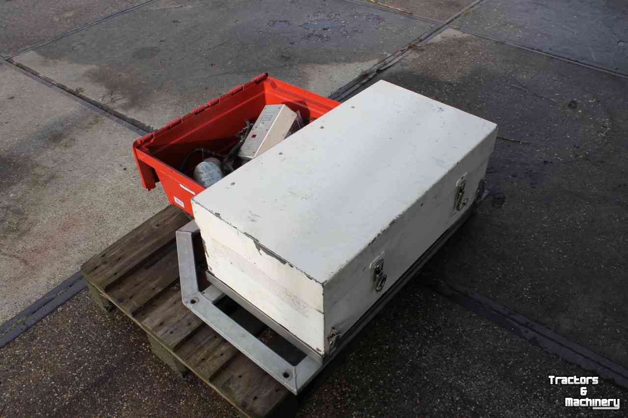 Other earthmoving and heavy equipment and accessories  FreshFilter FFBox FFMultibox FFRavbox overdrukunit overdruksysteem