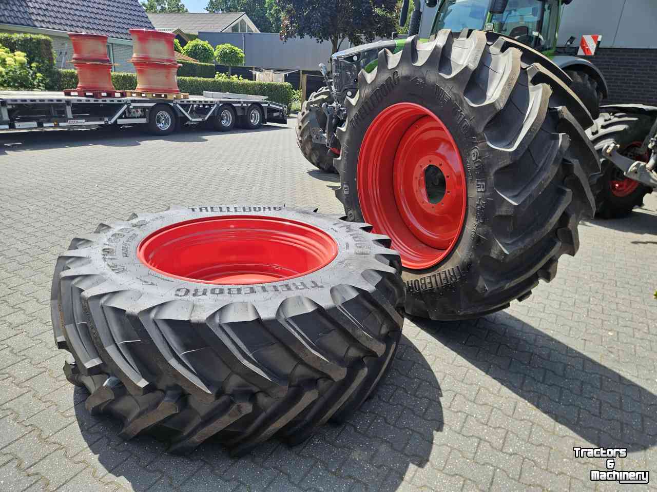 Wheels, Tyres, Rims & Dual spacers Trelleborg 710/60R42 en 600/60R30