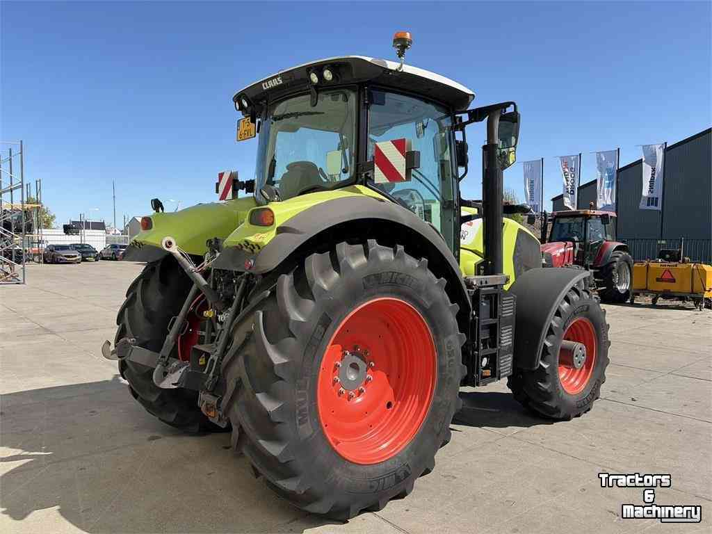 Tractor Claas Axion 830 CMATIC