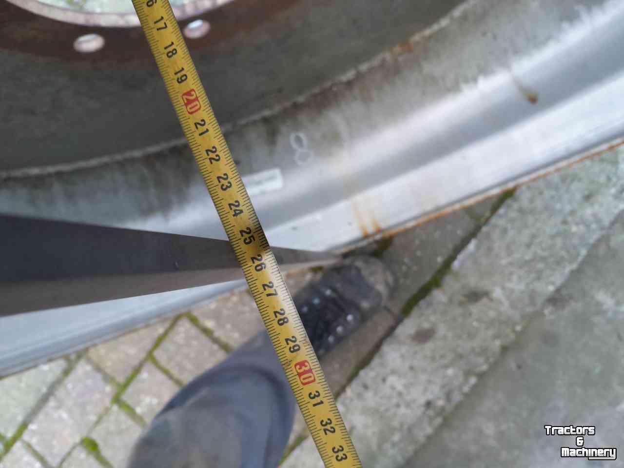 Wheels, Tyres, Rims & Dual spacers  18x42 velg
