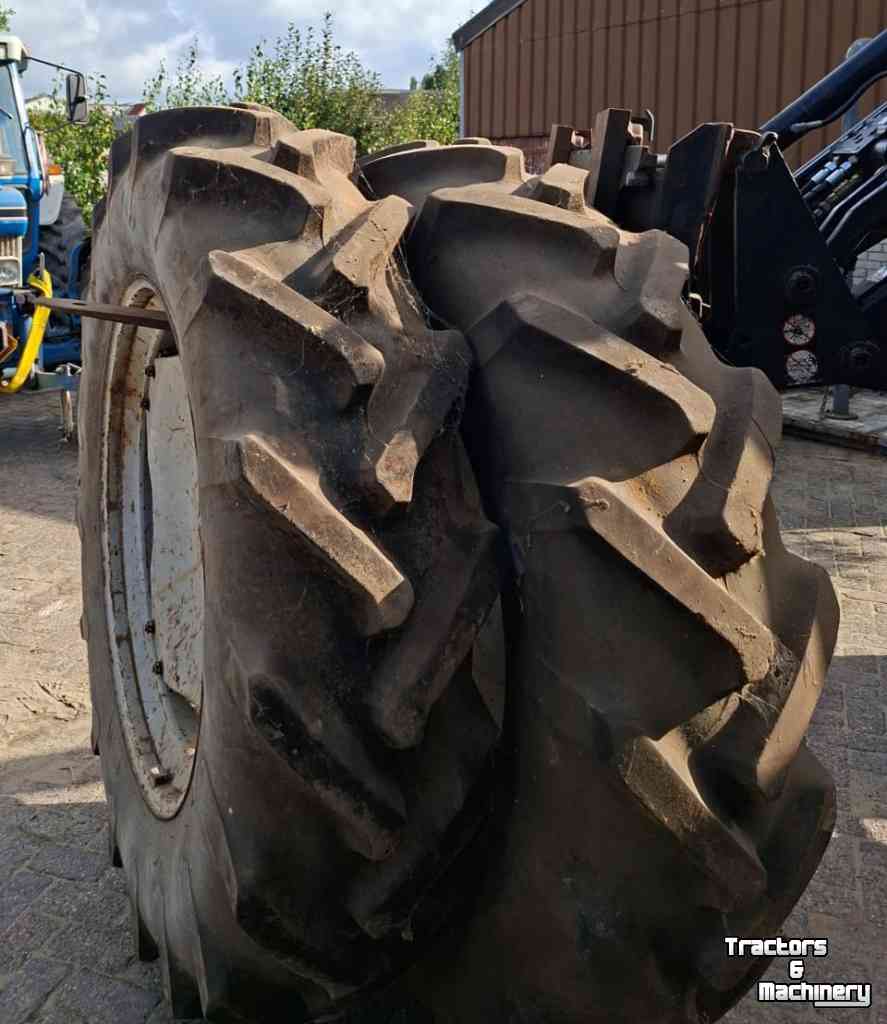 Wheels, Tyres, Rims & Dual spacers Ford 16.9 R 38 Ploegbanden met velg