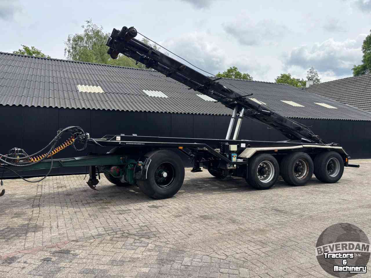 Hooked-arm carrier  NCH Kabelsysteem oplegger met dolly