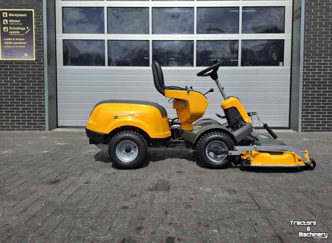 Ride-on mower Stiga PARK 420 P