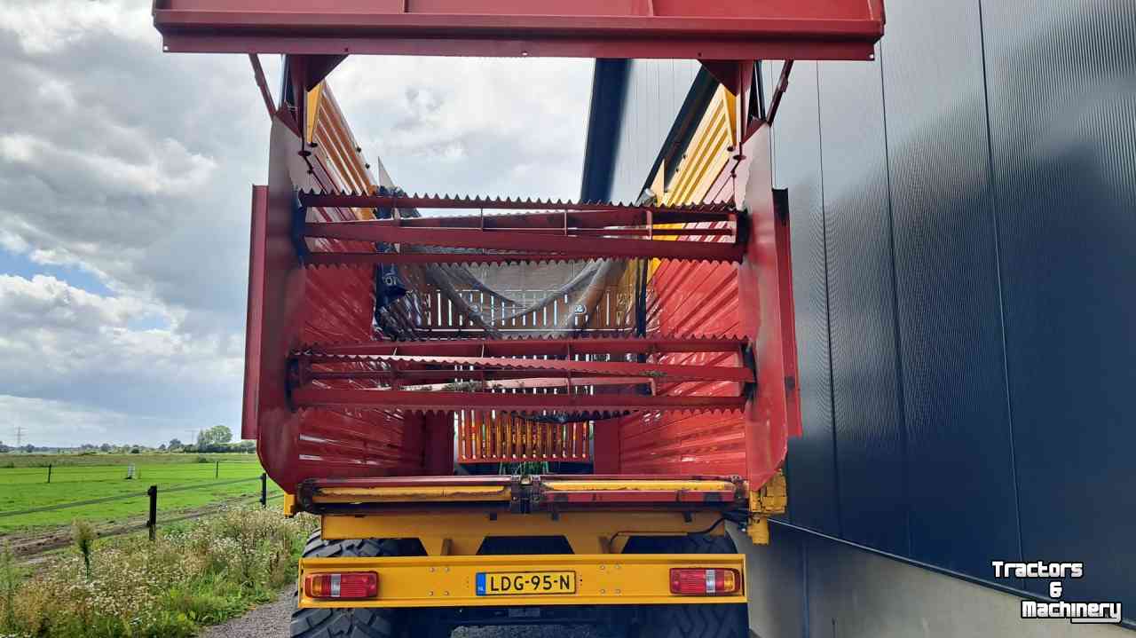 Self-loading wagon Schuitemaker Rapide 135s