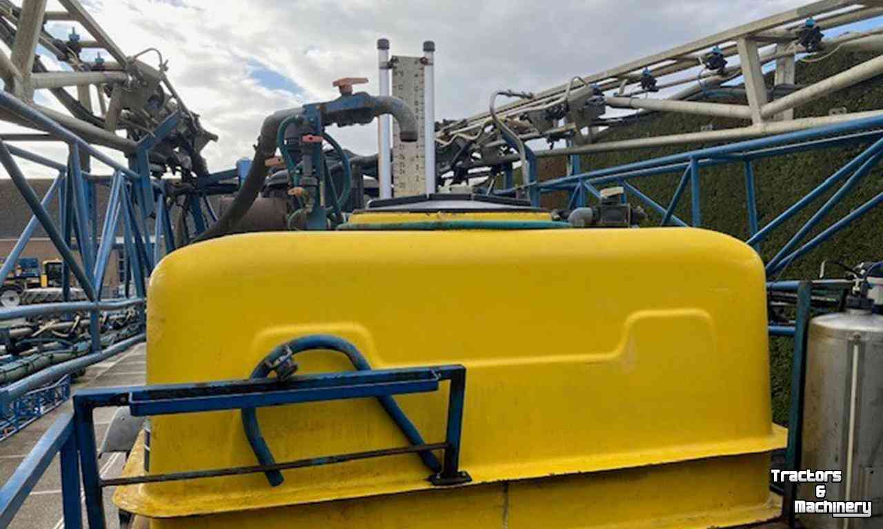 Fieldsprayer self-propelled Delvano EuroTrac 3800