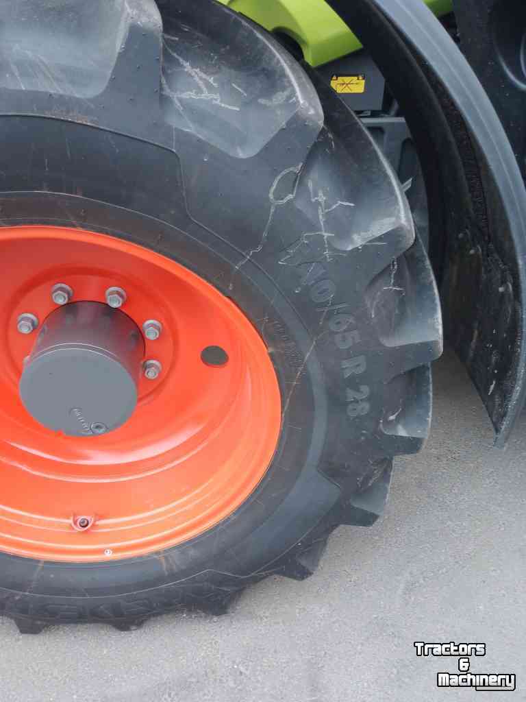 Tractors Claas Arion 630 Pro dairy