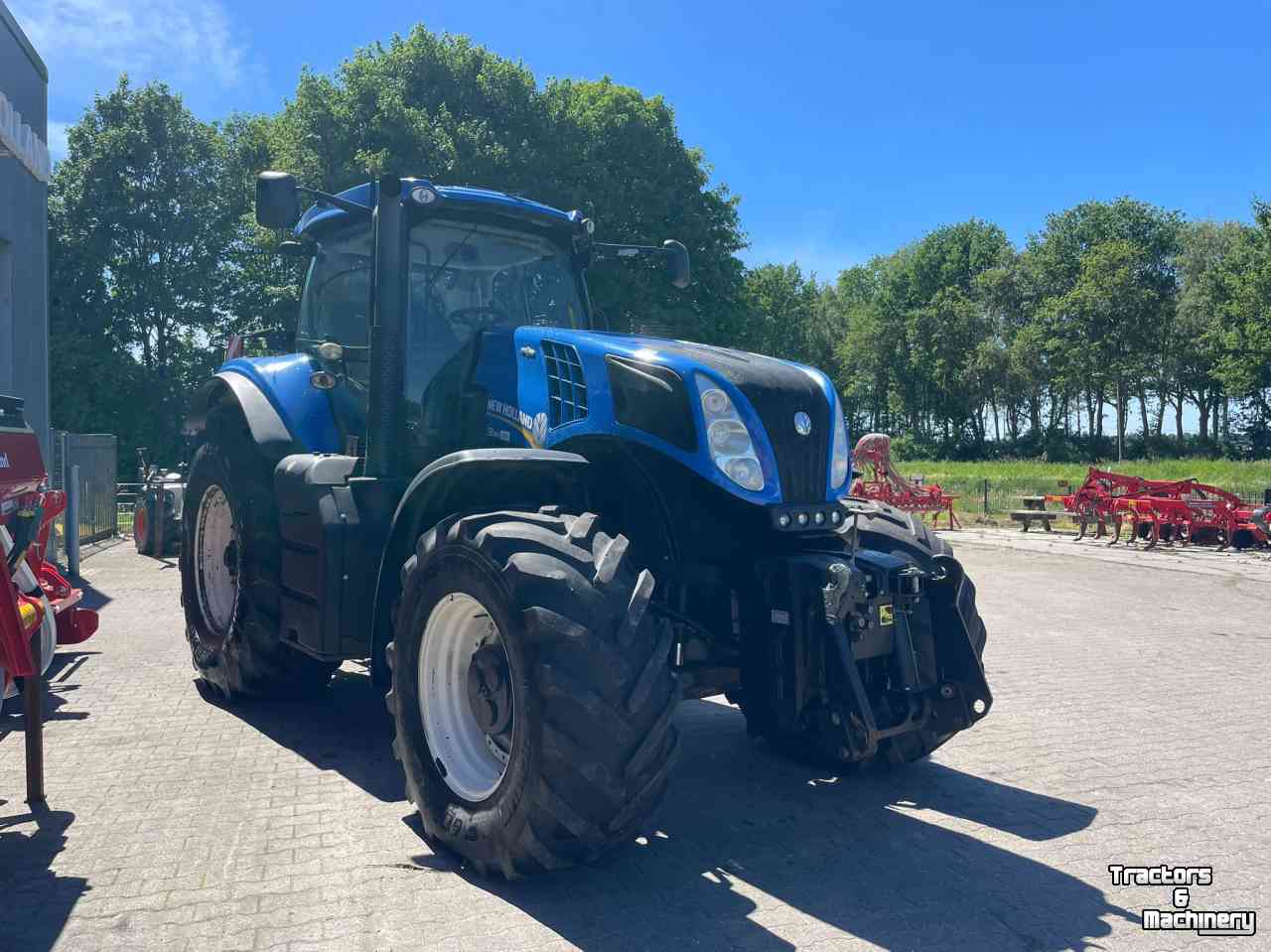 Tractor New Holland T8.360 autocommand