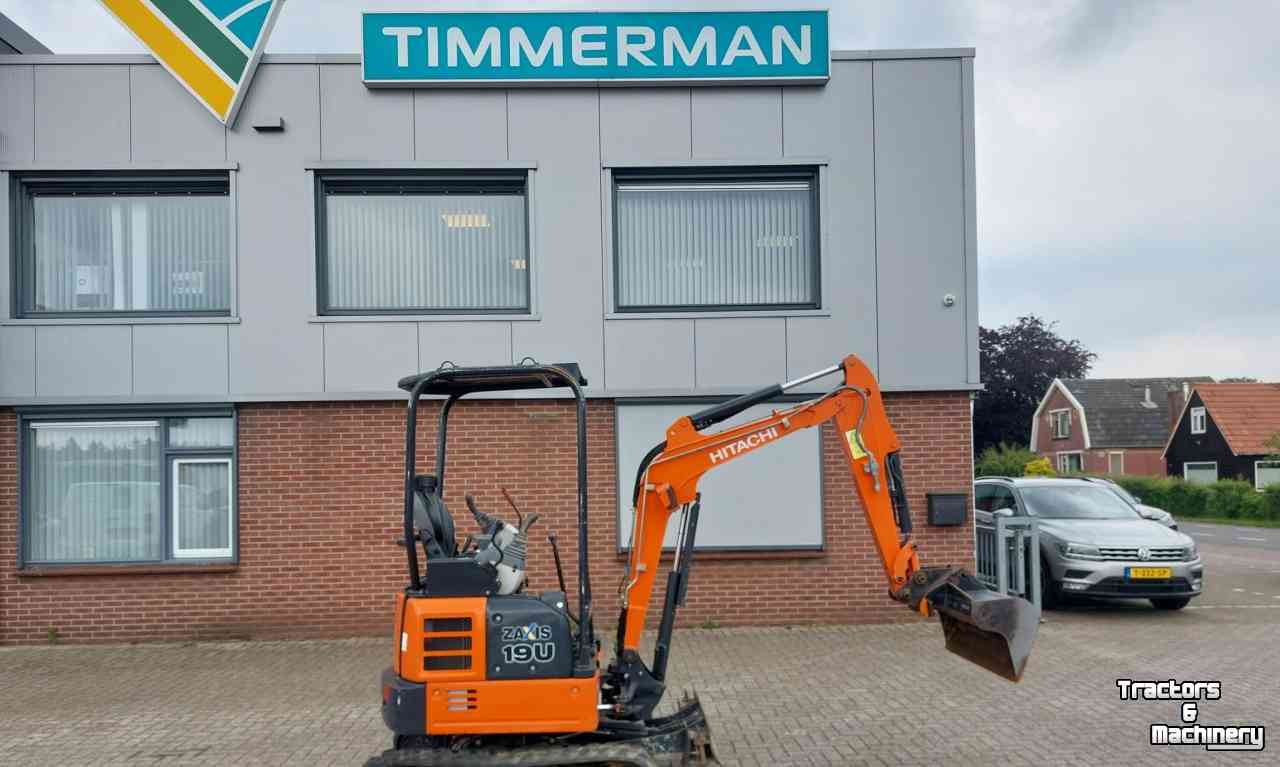 Mini-Excavator Hitachi 19U-5A