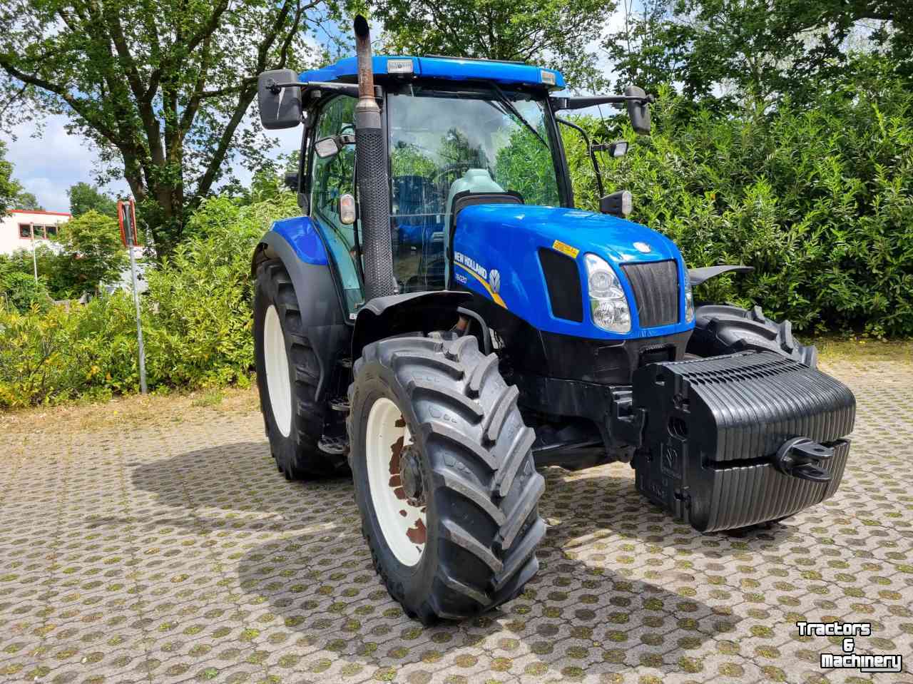 Tractors New Holland T6020 Elite