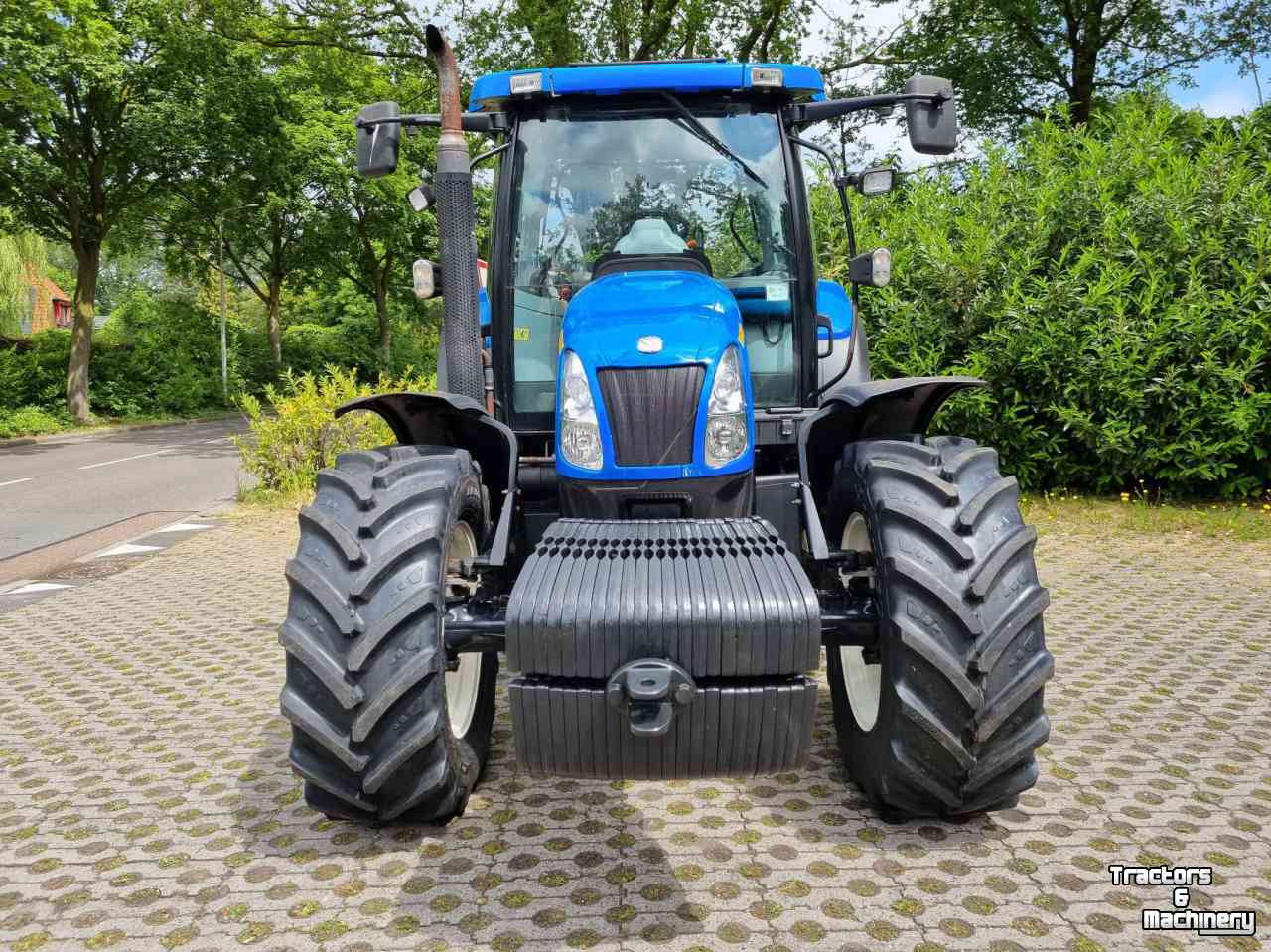 Tractors New Holland T6020 Elite