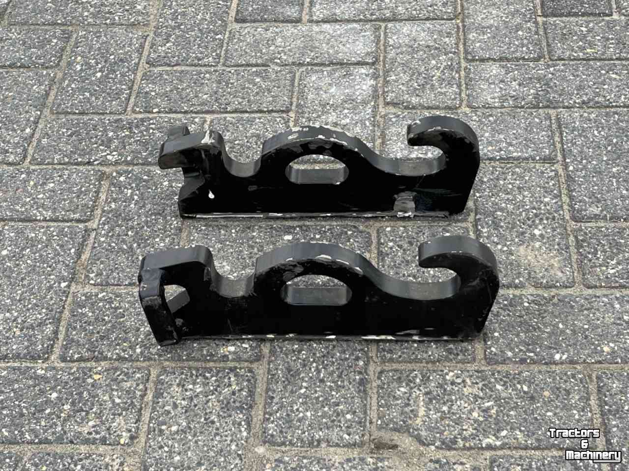 Other attachments and accessories  Aanlasdelen Aanlashaken Aanlasoren CW05