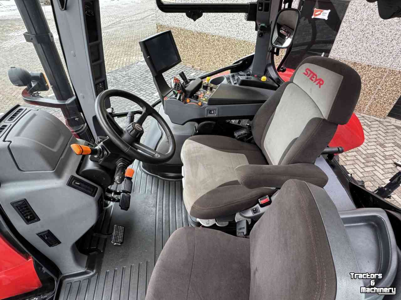 Tractor Steyr Absolut 6240CVT vario Stage V Fronthef Lucht GPS RTK