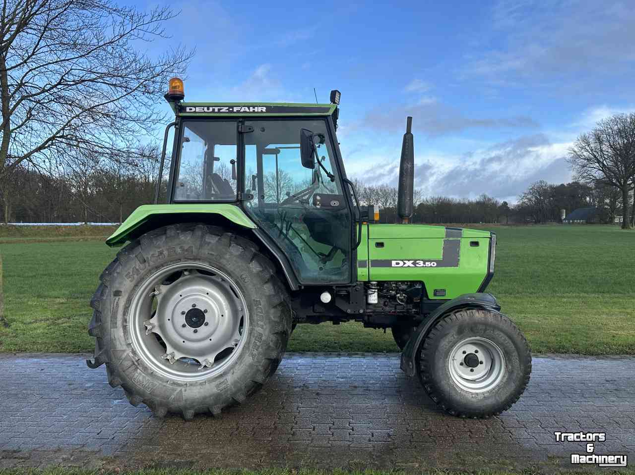 Tractors Deutz-Fahr DX 3.50