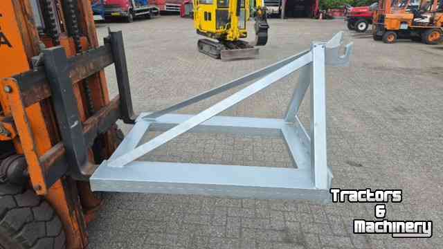Other transport and industrial equipment and accessories  Heftruck werktuigbok
