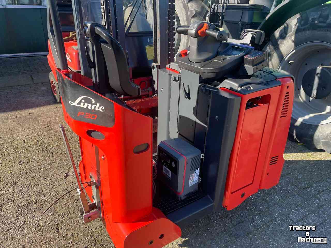 Other transport and industrial equipment and accessories Linde P30 ELECTRIC