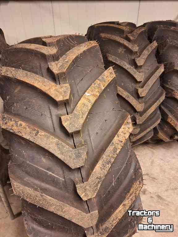 Wheels, Tyres, Rims & Dual spacers Michelin 46070R24 XCMG WIELEN 8-290-335