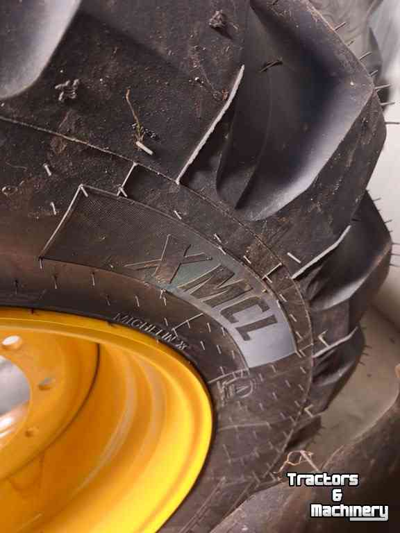 Wheels, Tyres, Rims & Dual spacers Michelin 46070R24 XCMG WIELEN 8-290-335