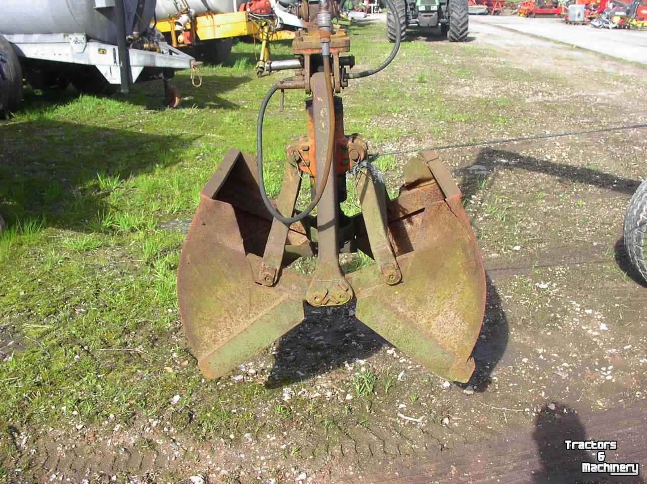 Other grassland-equipment, hay-equipment and accessories Bazzoli B 3