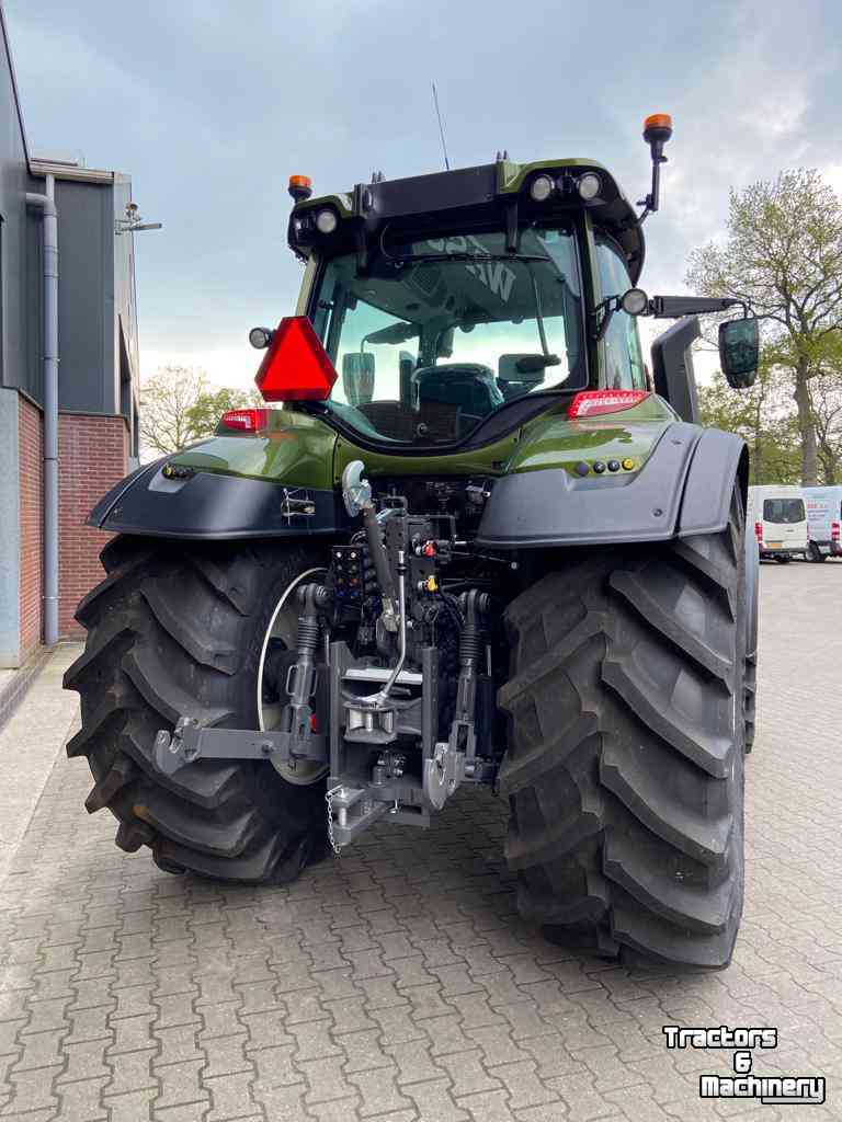 Tractors Valtra T195 Active