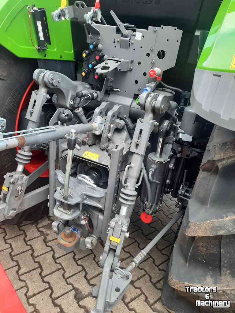 Tractors Fendt 718 Power